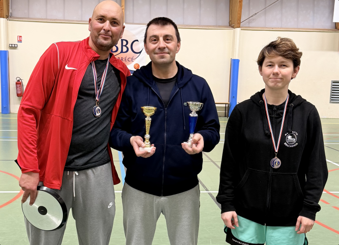 Une 4e édition réussie pour le tournoi de ping à la poêle !